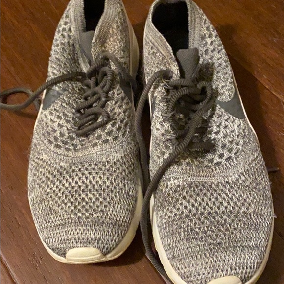 Nike Shoes - ✨Nike Grey Sneakers